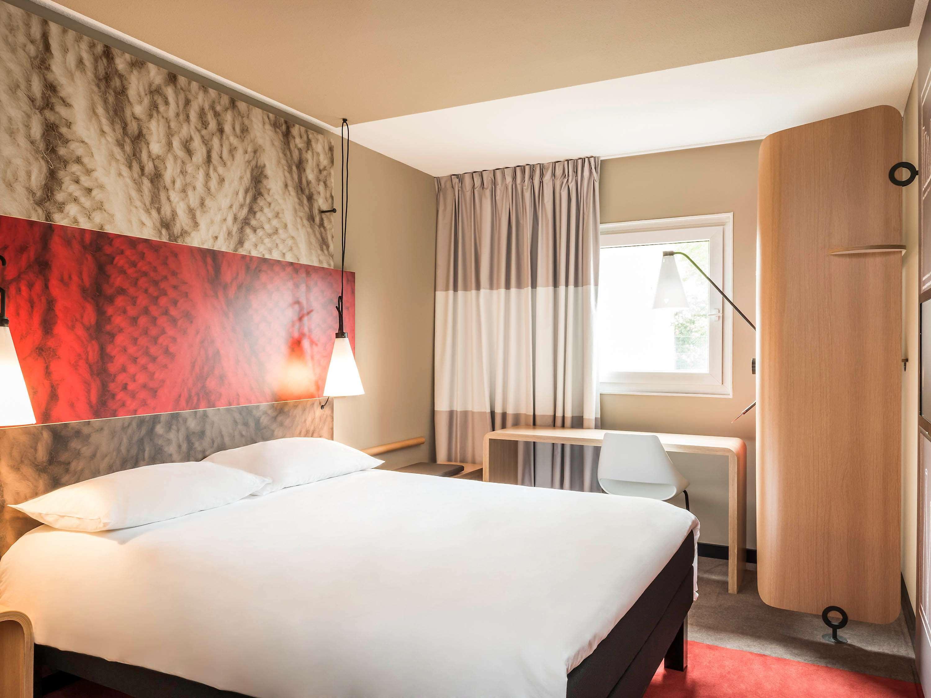 Hotel Ibis Styles Paris Poissy Exterior foto