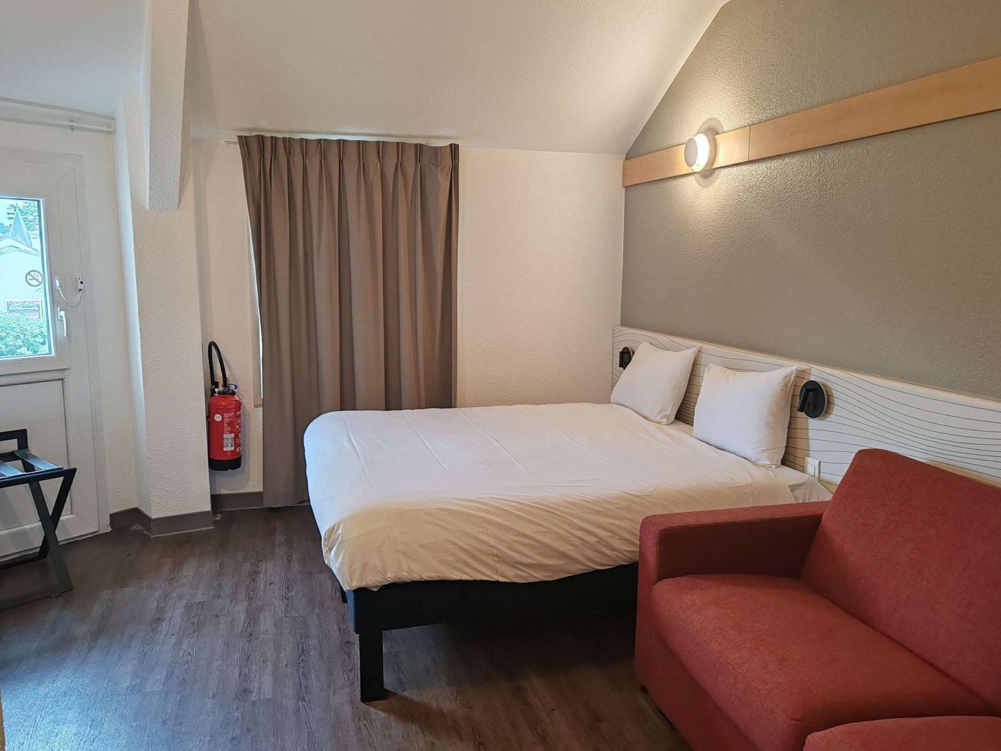 Hotel Ibis Styles Paris Poissy Exterior foto