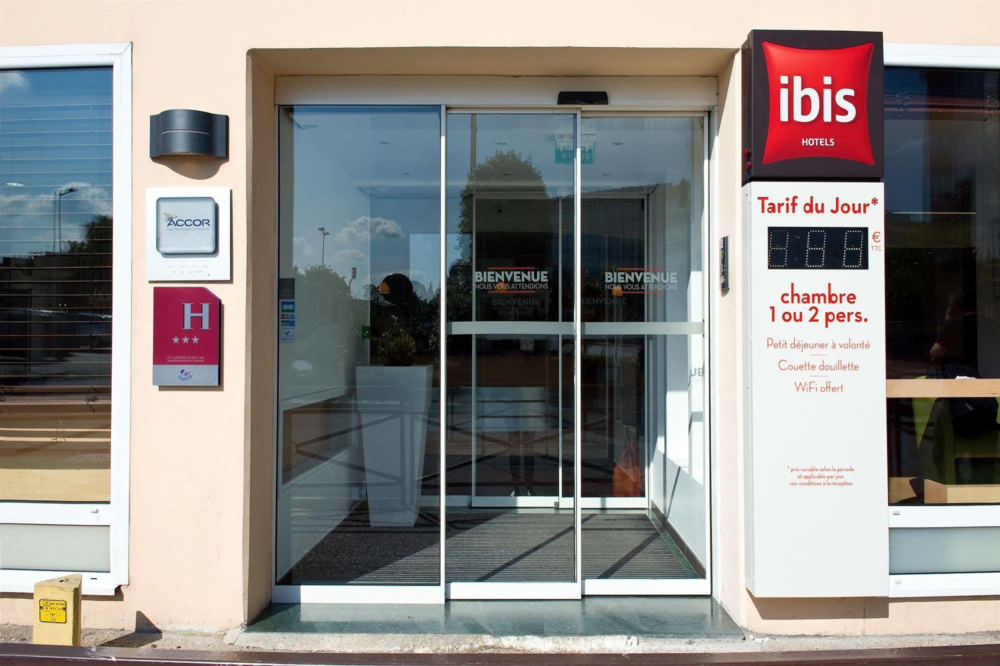 Hotel Ibis Styles Paris Poissy Exterior foto